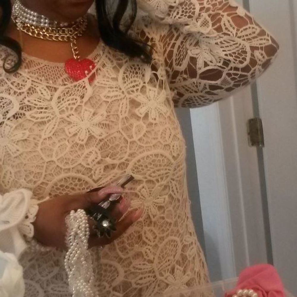 Meet your Posher, Yolanda